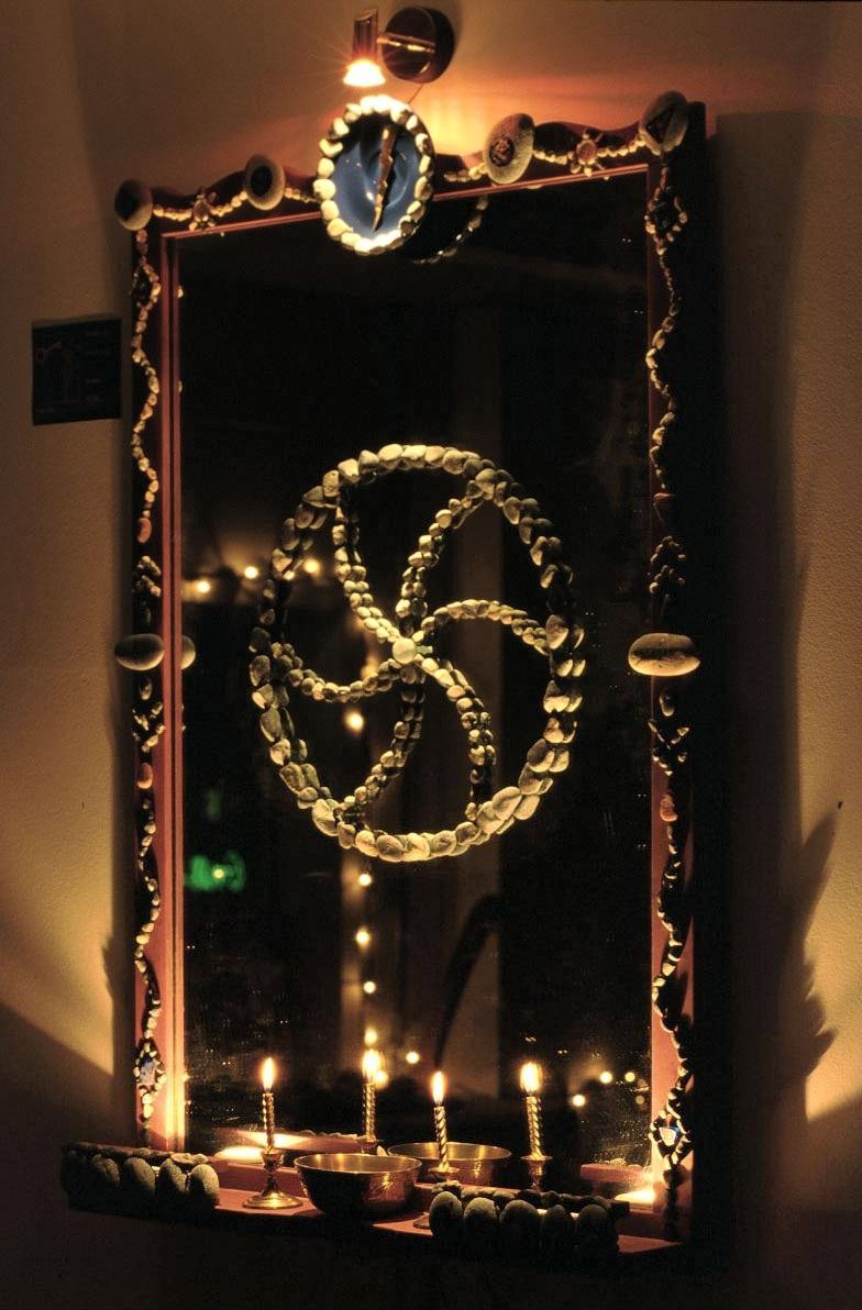 Medicine Mirror